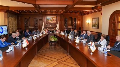 حزب الجبهة الوطنية يطالب بإعادة النظر في القيمة الإيجارية وتأجيل 