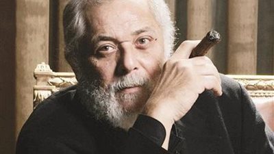 أسرة الفنان الراحل محمود عبد العزيز: نرفض المساس باسم وتاريخ والدنا