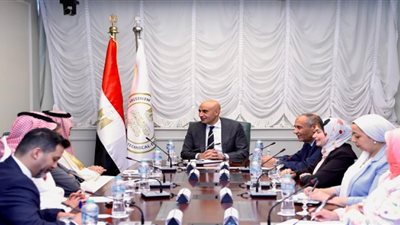وزير التعليم يبحث مع مدير مكتب التربية العربي تعزيز فرص التعاون