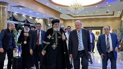 البابا تواضروس يعود إلى أرض الوطن بعد زيارة رعوية لوسط أوروبا