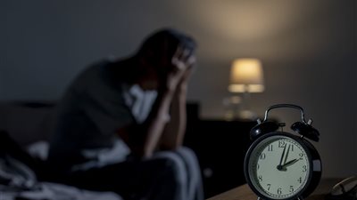 دراسة توضح خطر النوم لأربع ساعات فقط خلال اليوم 