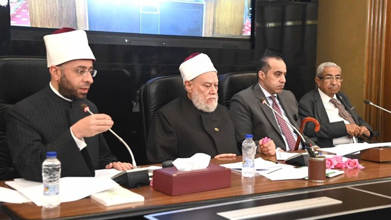 اجتماع لجنة الشئون
