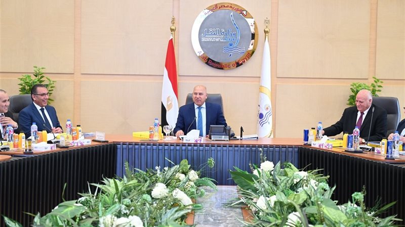 وزير الصناعة