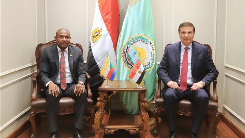 وزير الخارجية والتعاون