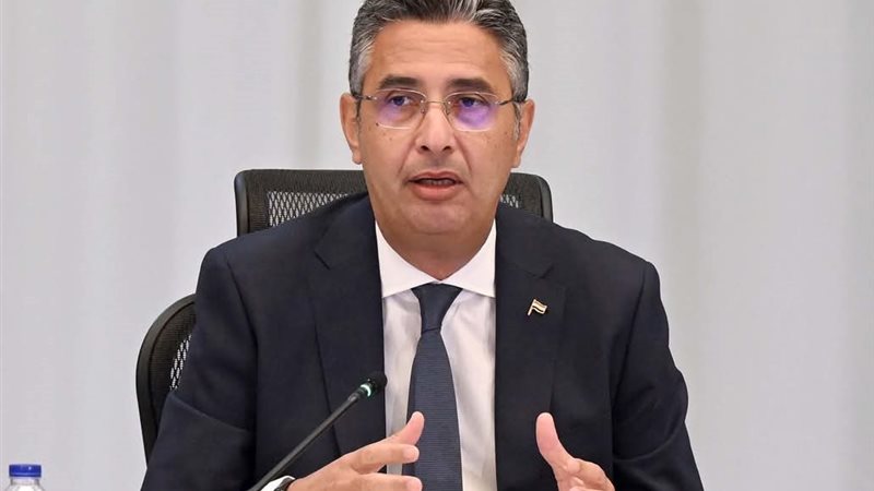 وزير التموين