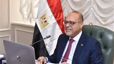 بمرتبات 500 دينار شهريا.. وزير العمل يعلن 45 فرصة عمل جديدة بالأردن 