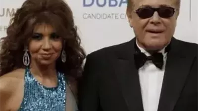 أسرة محمود عبد العزيز تنفي زواجه من بوسي شلبي وتتوعد باللجوء للقضاء