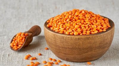 فوائد العدس الأصفر للبشرة.. يمنحك إشراقة فورية ويمنع التجاعيد