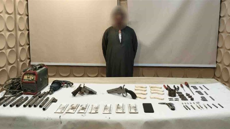 المتهم والمضبوطات
