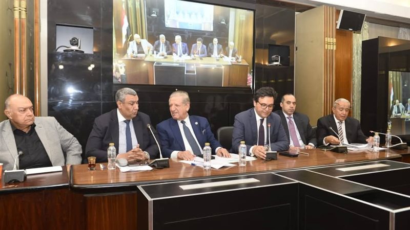 خلال مناقشة موازنة