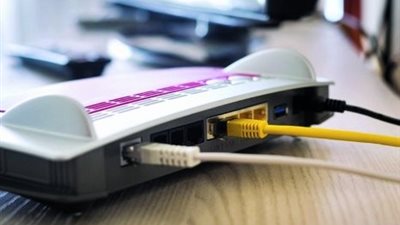 وزير الاتصالات: عدد الأسر المتصلة بالإنترنت الثابت فى مصر بلغ أكثر من 12.7 مليون أسرة