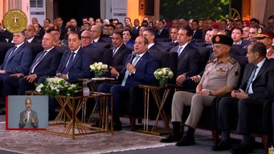 الرئيس السيسي: مشروعات الطرق في سيناء ستساهم في زرعة 500 ألف فدان