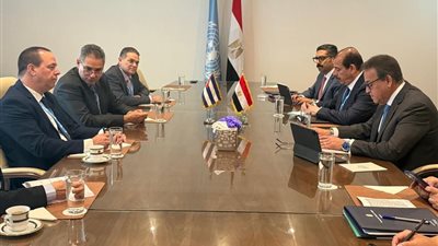 الصحة تبحث التعاون مع موريتانيا وكوبا في التصنيع الدوائي والتأمين الصحي