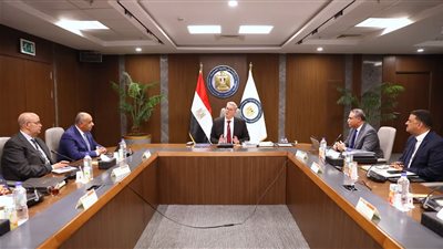 وزير البترول: وقف تصدير خام الفوسفات وتعظيم التصنيع المحلي