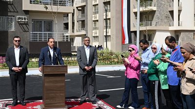 رئيس الوزراء: الدولة مستمرة في توفير الوحدات السكنية لمختلف المواطنين