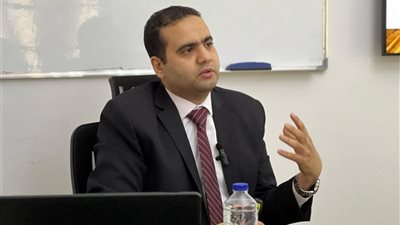 باحث: يوم الاستقلال الأذربيجاني يجسّد طموحات بناء الدولة الحديثة