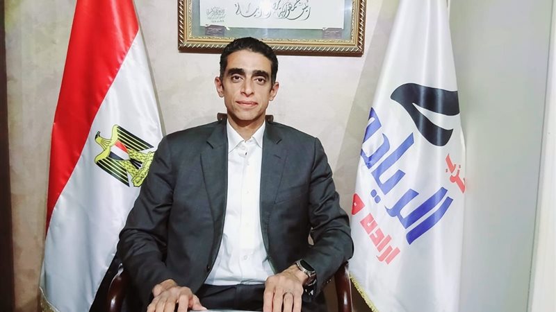 الدكتور سراج عليوة