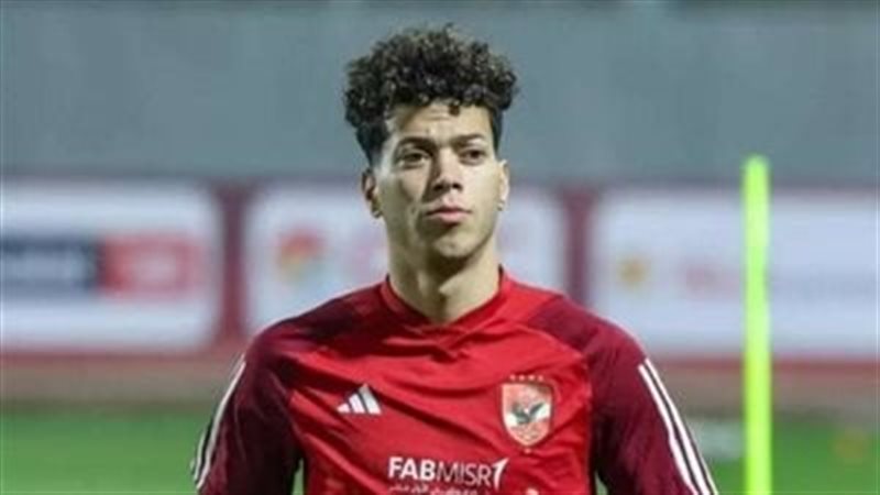 إمام عاشور لاعب الأهلي