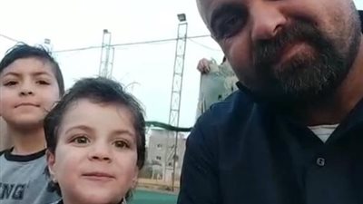 لحق بأبنائه الـ9.. استشهاد الطبيب حمدي زوج الطبيبة آلاء النجار متأثرًا بإصابته