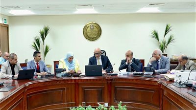 وزير التعليم يتابع امتحانات الدبلومات الفنية