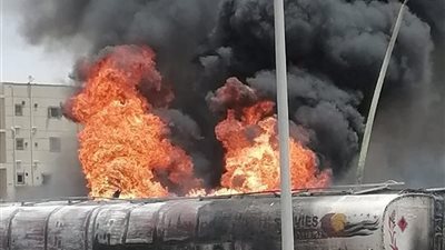 العناية الإلهية تنقذ سكان العاشر من رمضان بعد اشتعال سيارة وقود أمام محطة بنزين