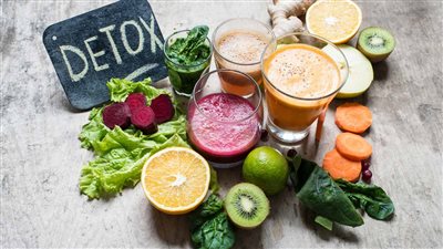 5 فواكه تناولها بانتظام لتطهير الكلى.. أبرزها العنب والتفاح