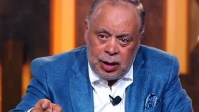 أشرف زكي: الصورة المتداولة للفنان عادل إمام غير حقيقية