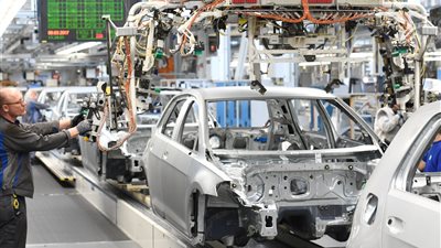 شركة فولكس الألمانية: ندرس صناعة السيارات في مصر وتصديرها لأفريقيا