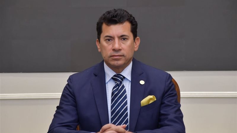 الدكتور أشرف صبحي