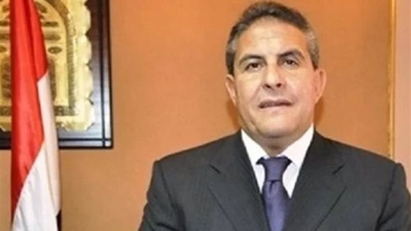 الكابتن طاهر أبو