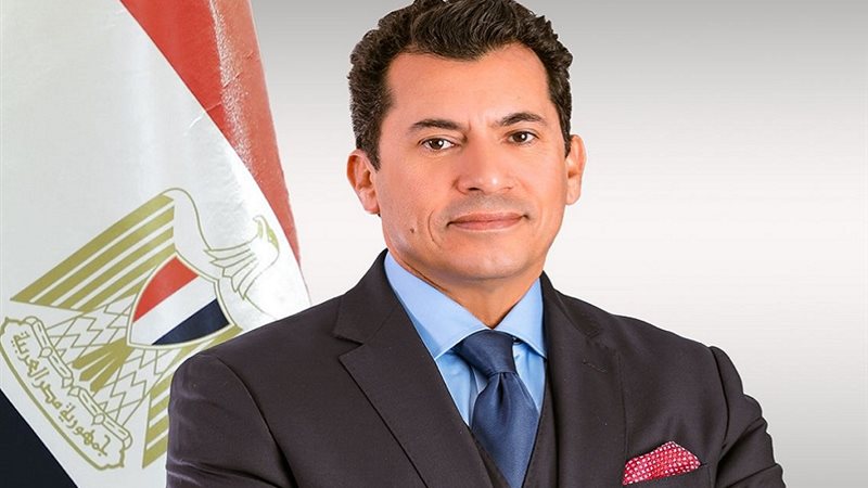 وزير الشباب والرياضة
