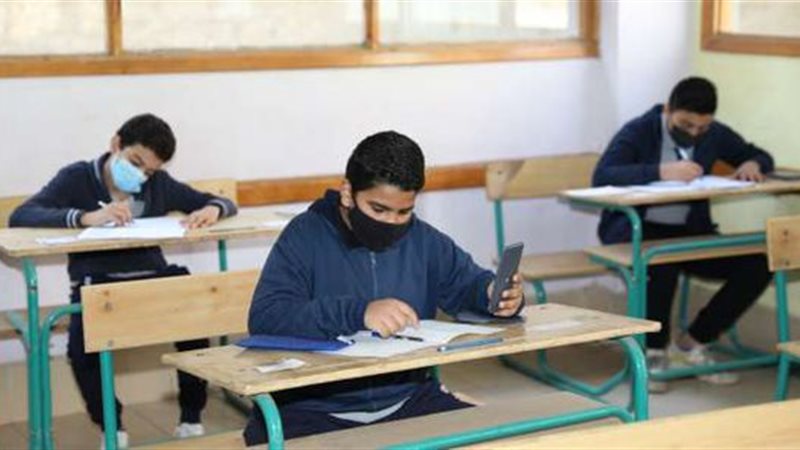 امتحانات الفصل الدراسي
