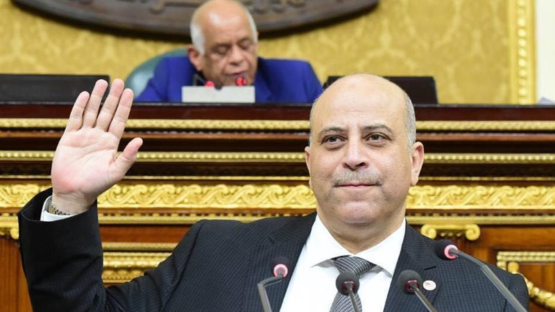 عمرو غلاب