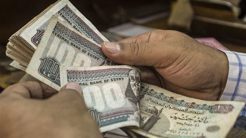 أوراق نقدية فئة 100