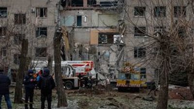 3 قتلى و49 مصابًا في قصف روسي مكثف على كييف