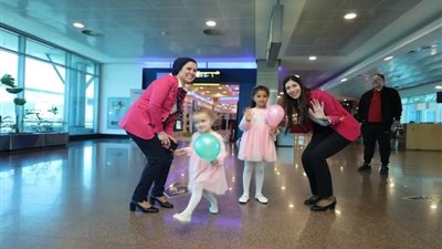 مطار القاهرة الدولي يشارك المسافرين فرحتهم بعيد الأضحى المبارك