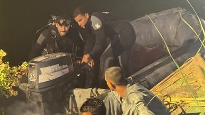 نجاة 12 شخصًا.. محافظ أسيوط يتابع حادث سقوط تروسيكل بنهر النيل