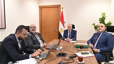 وزير الري يتابع أعمال حماية الشواطئ بسواحل مصر الشمالية 