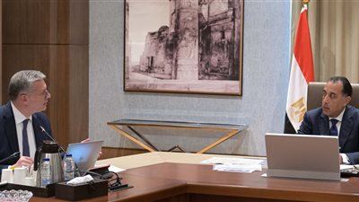 رئيس الوزراء يؤكد على دعم قطاع البترول وإتاحة المزيد من التيسيرات