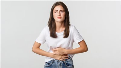 أفضل 6 مشروبات منعشة لتخفيف انتفاخ متلازمة تكيس المبايض