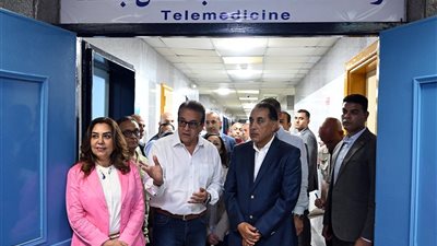 رئيس الوزراء يتفقد مستشفى وادي النطرون التخصصي