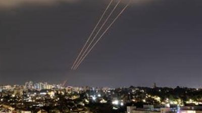 وكالة مهر الإيرانية: استهداف مصفاة نفط حيفا بهجوم صاروخي إيراني