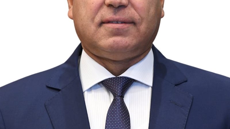 وزير الصناعة