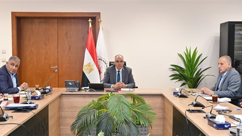 وزير الموارد المائية