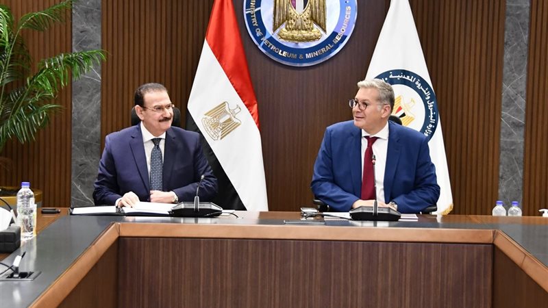جانب من اجتماع وزير