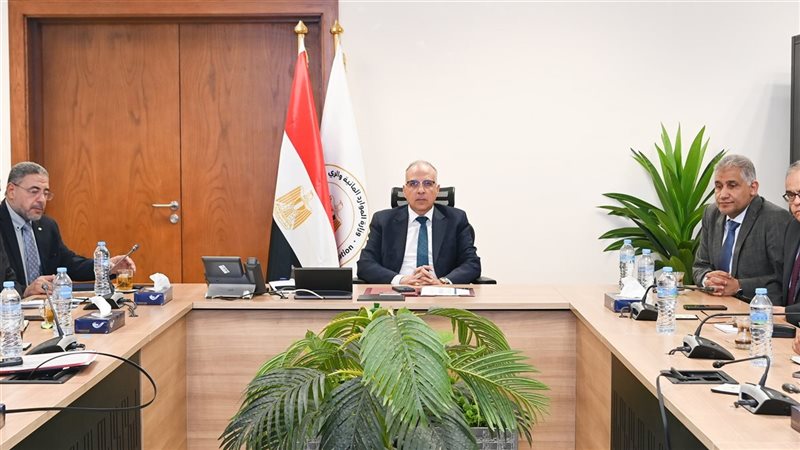 وزير الموارد المائية