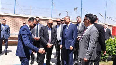 وزير العمل يُعلن عن 600 منحة مجانية لتدريب الشباب في شركة الحفر المصرية