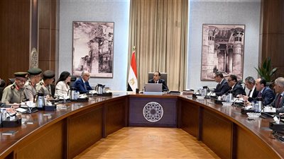 رئيس الوزراء يتابع الجهود المبذولة لتوفير الاحتياجات اللازمة من مياه الشرب