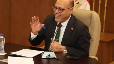 وزير العمل: توجيهاتي مستمرة بتكثيف التواصل مع عمالنا في الخارج والإستجابة الفورية لمطالبهم 