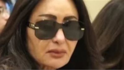 بعد وفاة شقيقها نور الدين.. لطيفة تؤجل طرح ألبومها الجديد